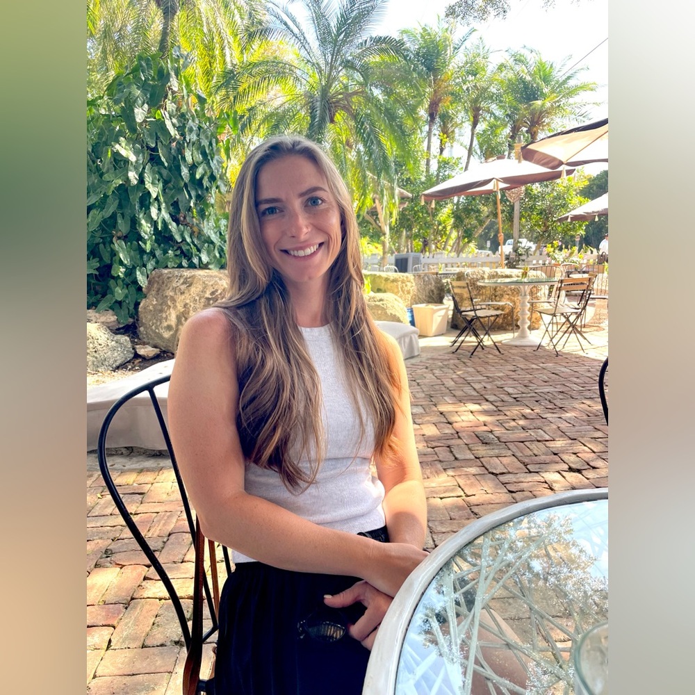 Meet your Posher, Laura